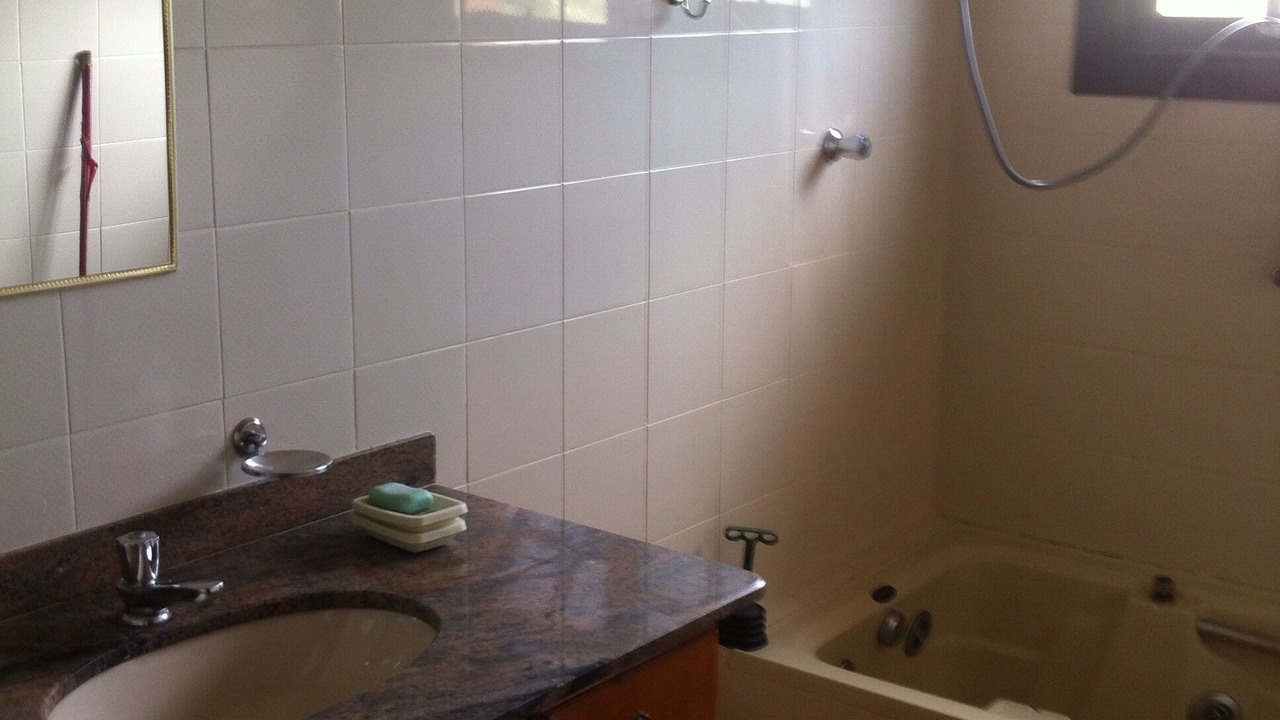 Photo of Bathroom in Bairro Canedos