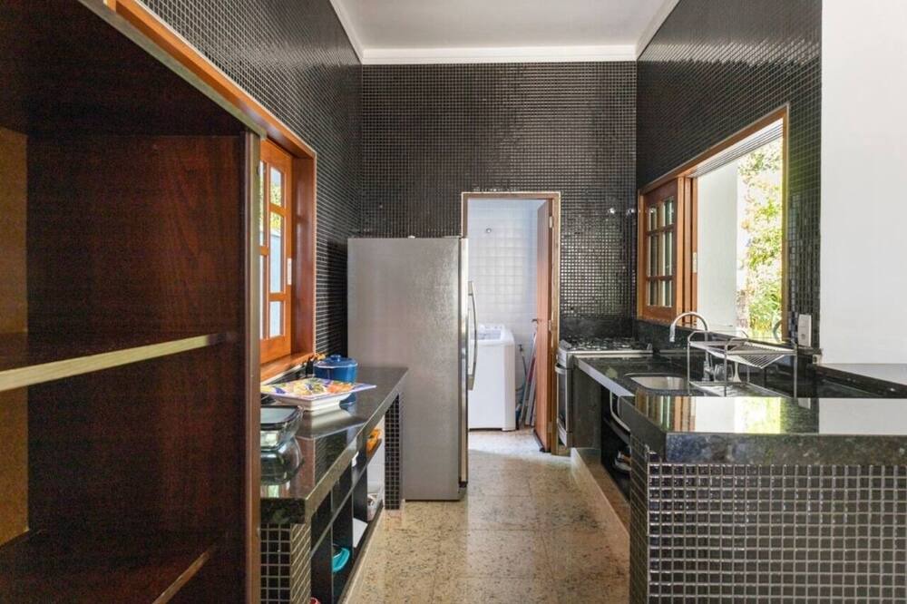 Photo of Kitchen in Costa do Sol