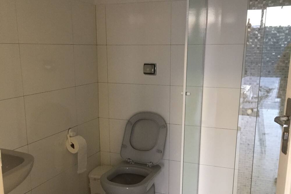 Photo of Bathroom in Igarata
