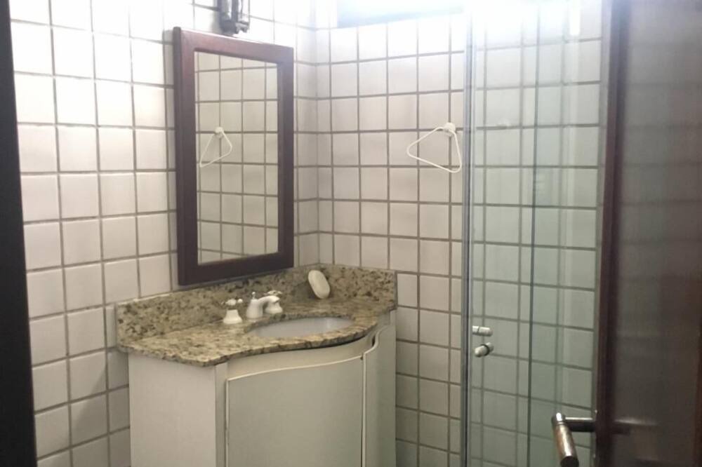 Photo of Bathroom in Costa do Sol