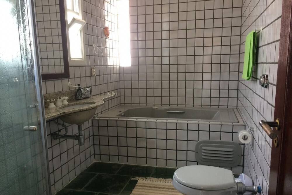 Photo of Bathroom in Costa do Sol