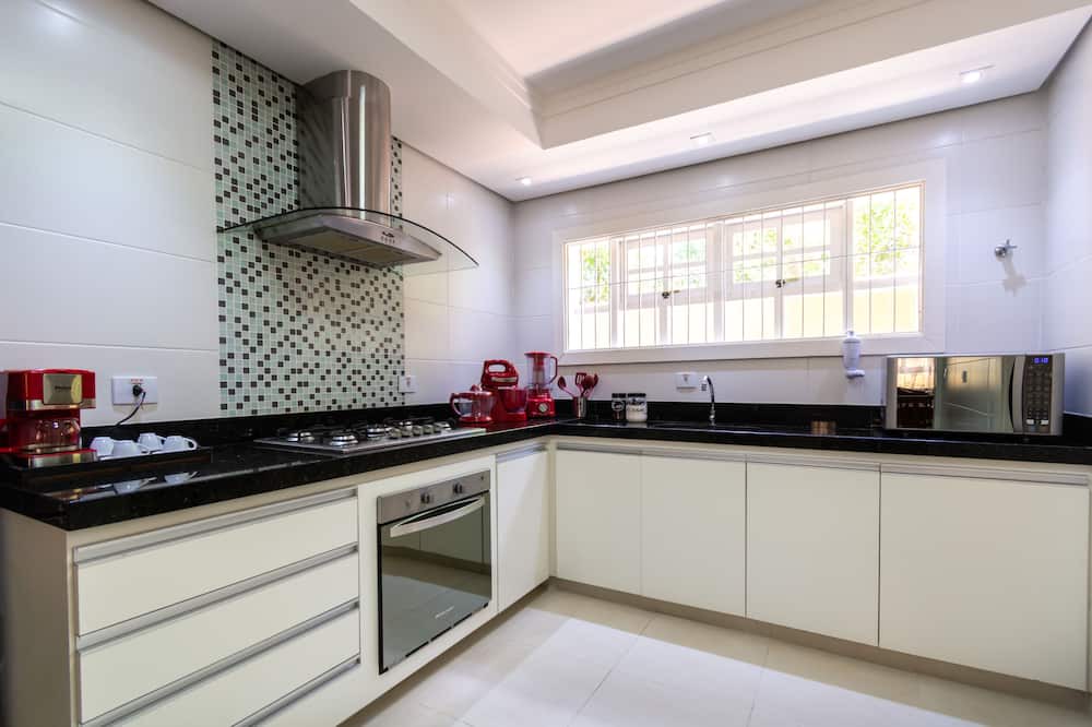 Photo of Kitchen in Juquehy