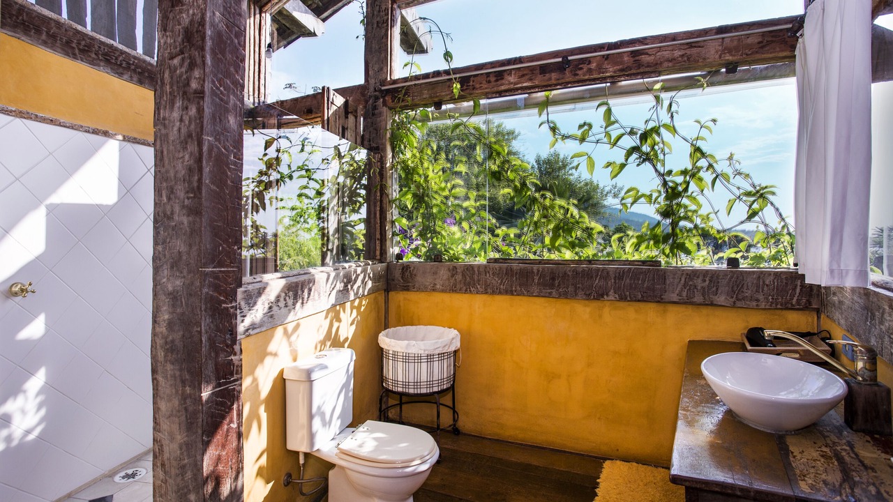 Photo of Bathroom in Feiticeira