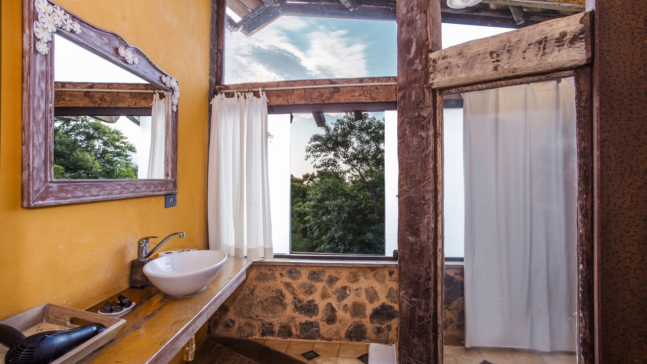 Photo of Bathroom in Feiticeira