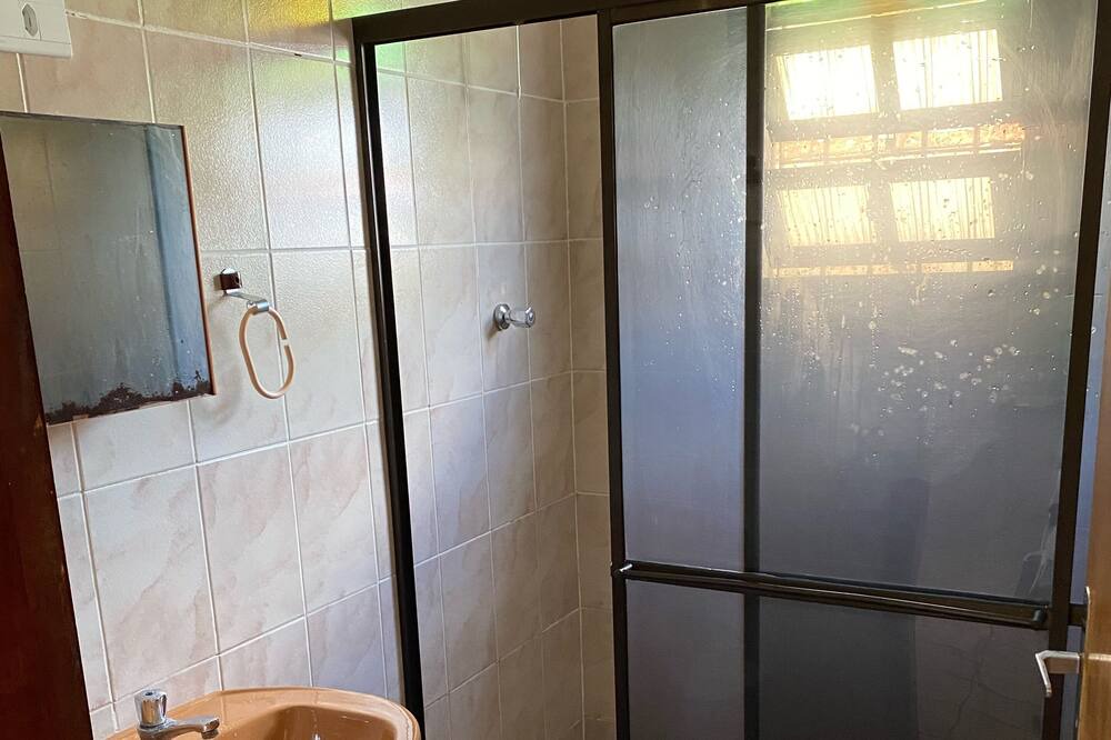 Photo of Bathroom in Cibratel II