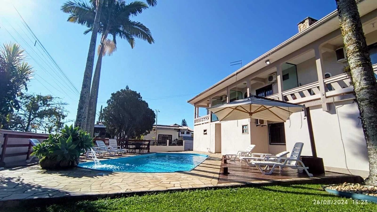 Photo of Outdoor in Praia da Armacao do Itapocoroi