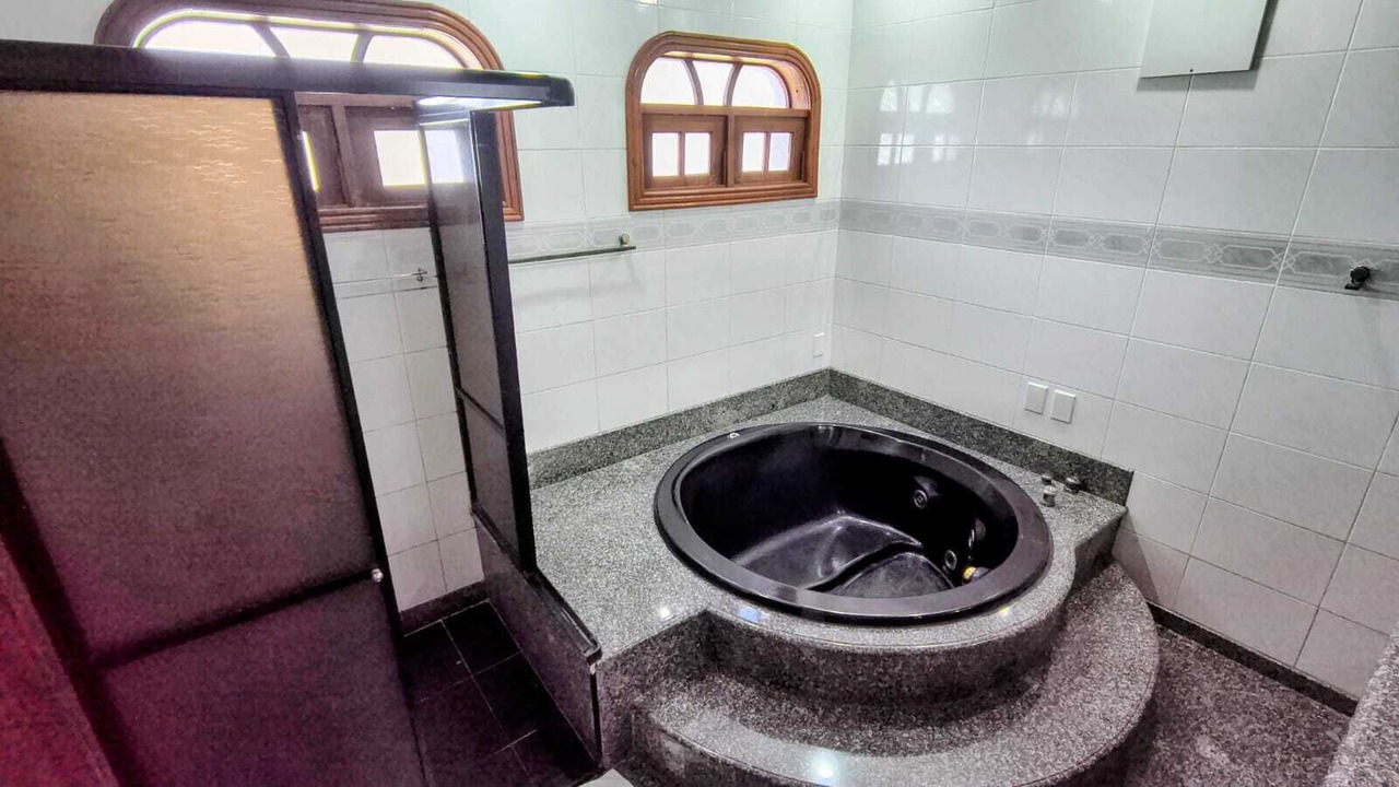 Photo of Bathroom in Praia da Armacao do Itapocoroi