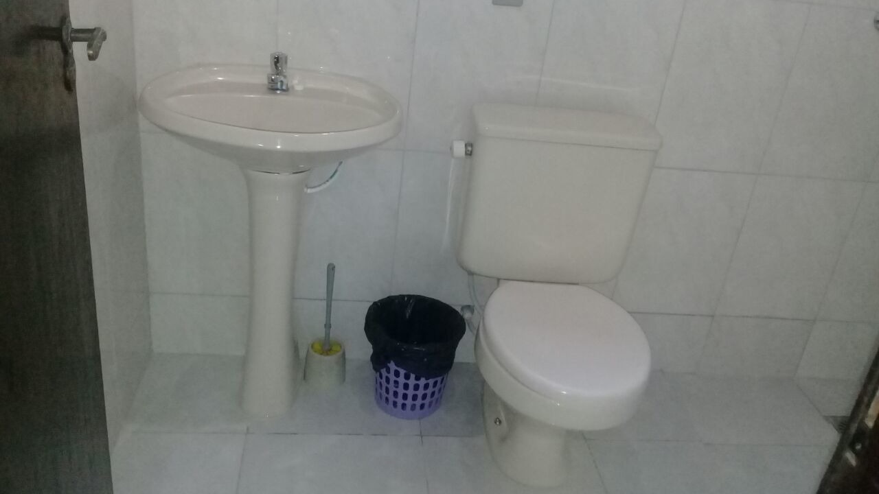 Photo of Bathroom in Praia da Enseada