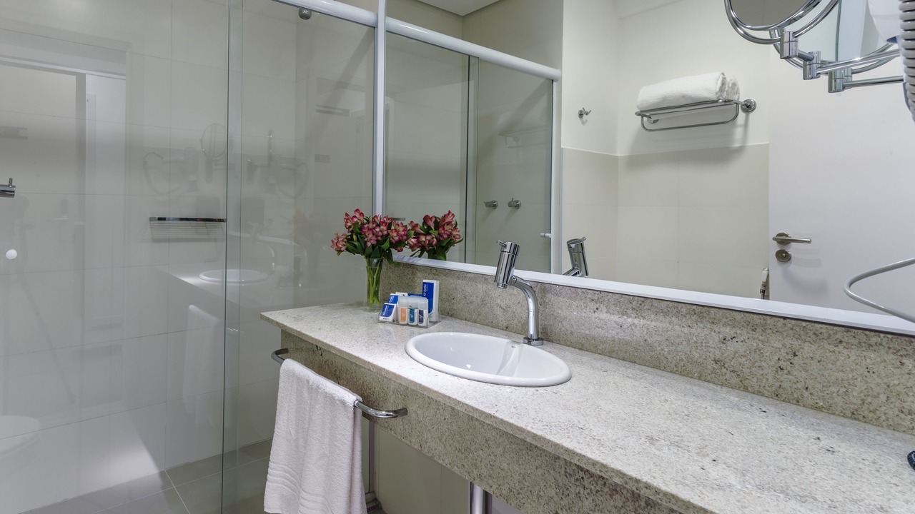 Photo of Bathroom in Alphaville Industrial