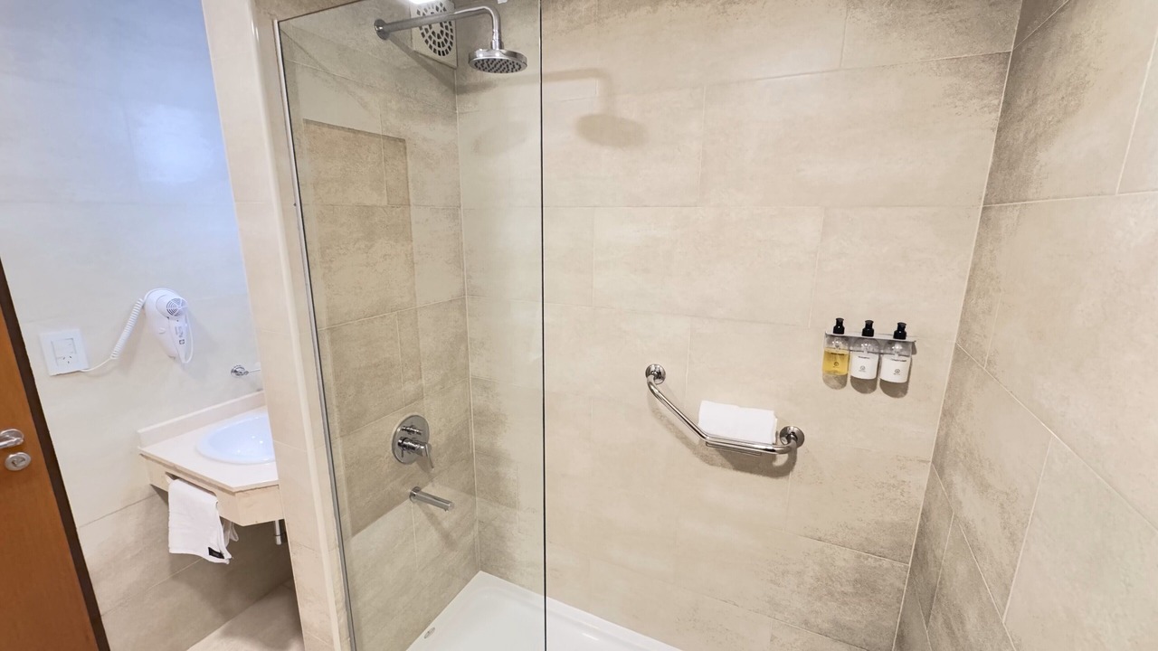 Photo of Bathroom in Microcentro