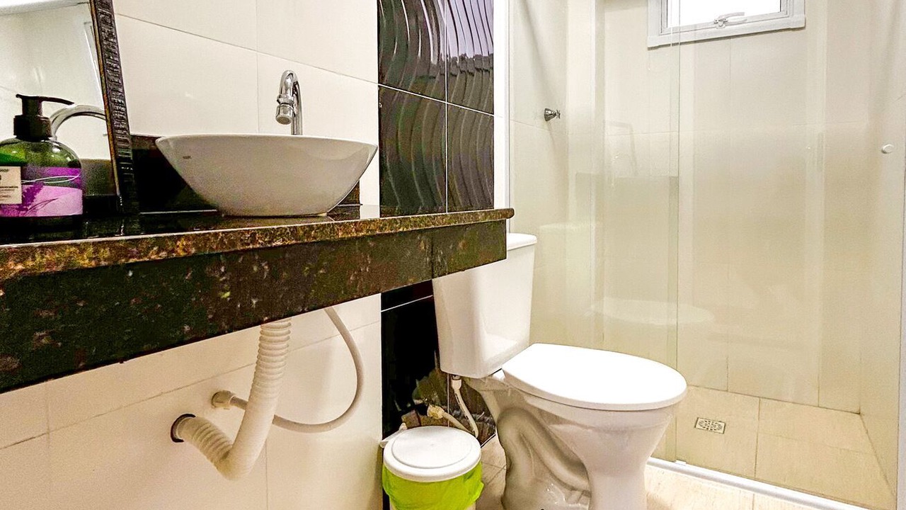 Photo of Bathroom in Real