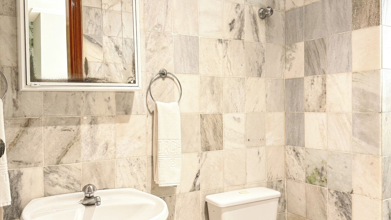 Photo of Bathroom in Porchat Island