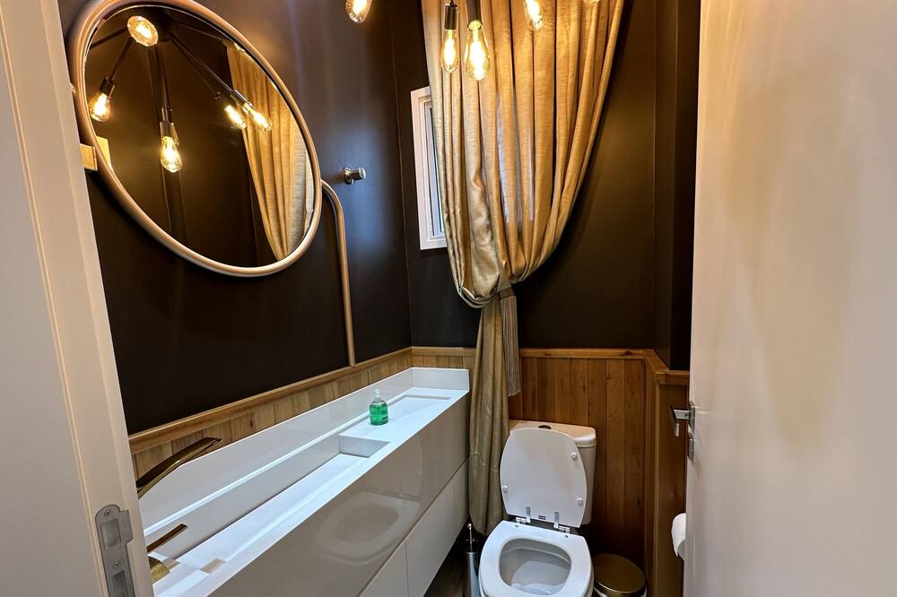 Photo of Bathroom in Porto Belo