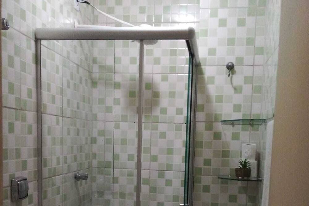 Photo of Bathroom in Sudoeste e Octogonal