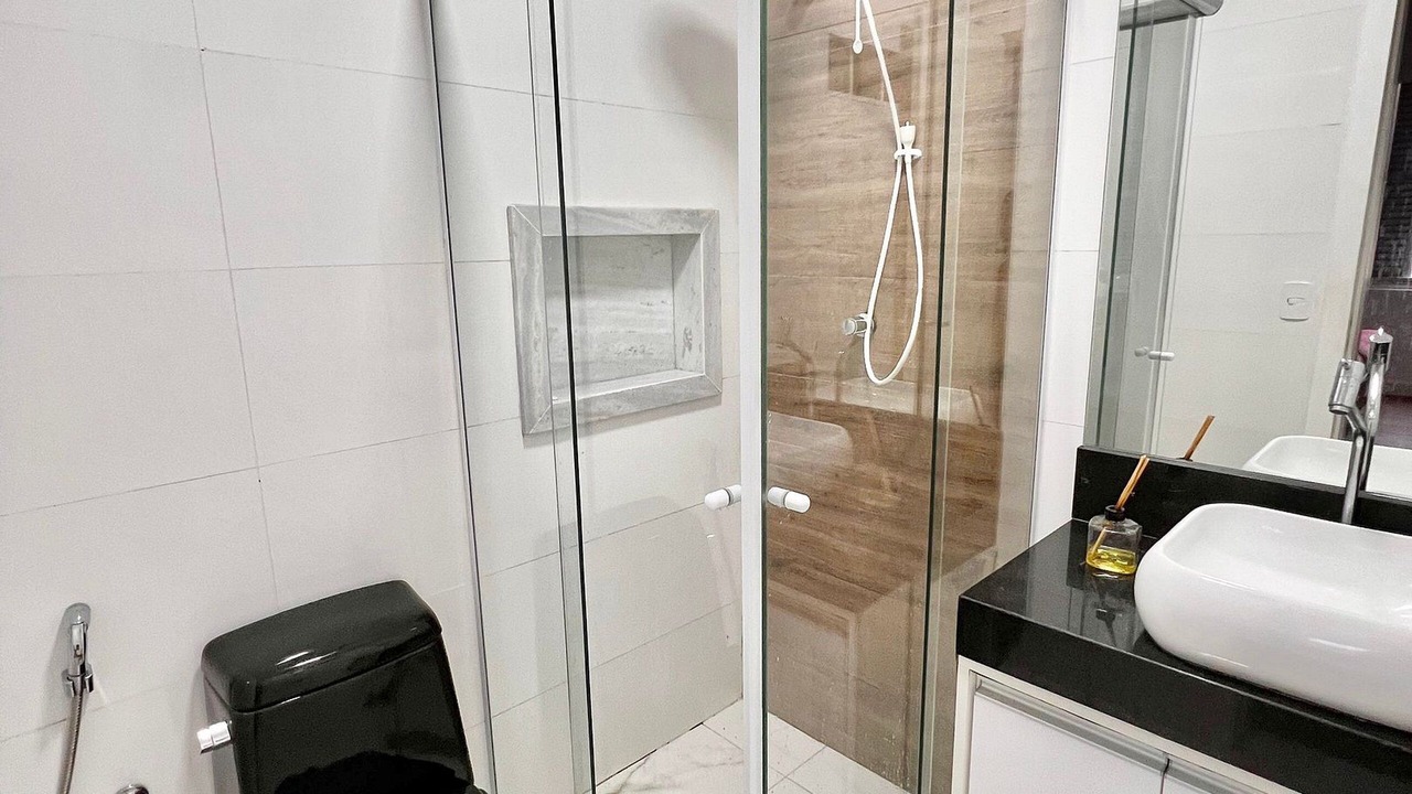 Photo of Bathroom in Porchat Island