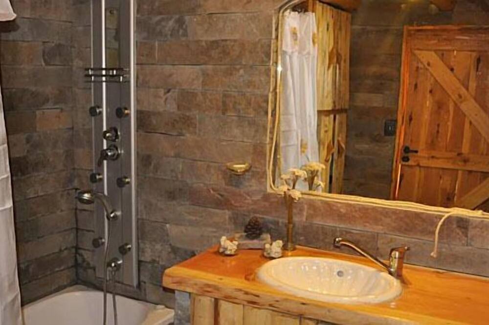 Photo of Bathroom in Villa Pehuenia