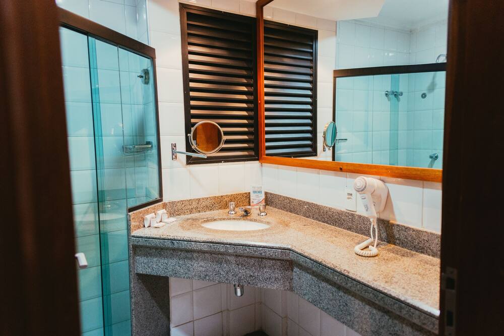 Photo of Bathroom in Parque do Colegio