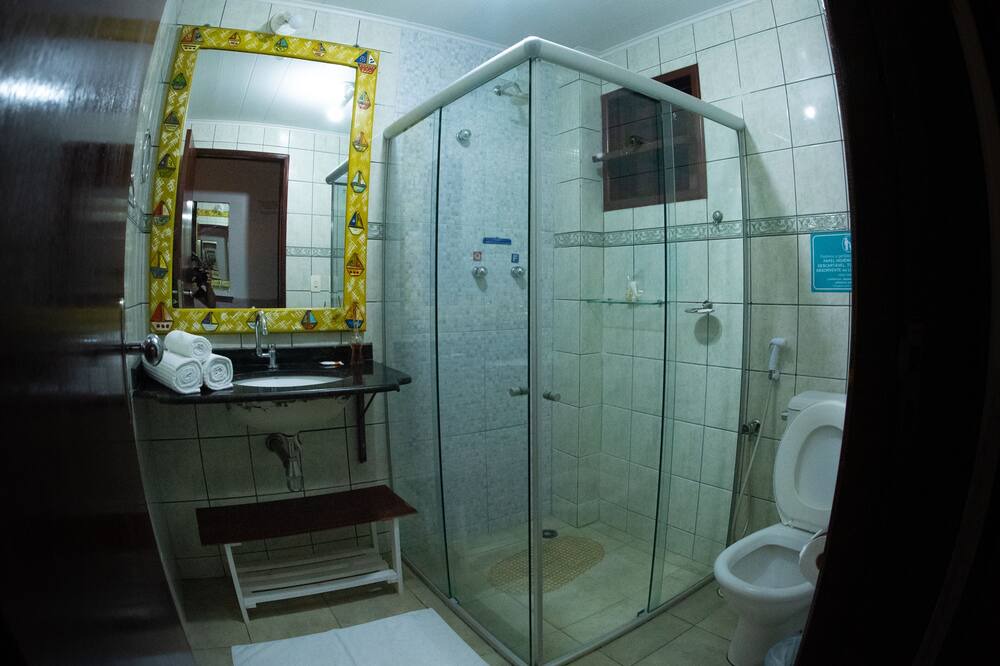 Photo of Bathroom in Praia do Frances