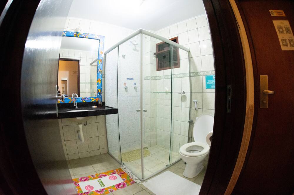 Photo of Bathroom in Praia do Frances