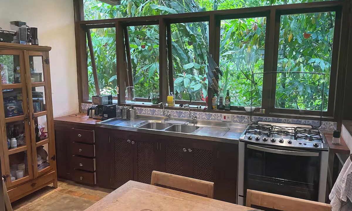 Photo of Kitchen in Camburi