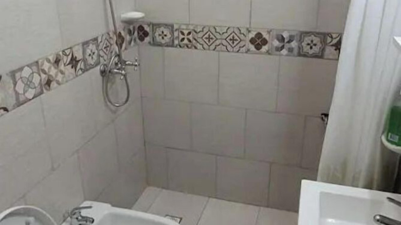 Photo of Bathroom in Arguello