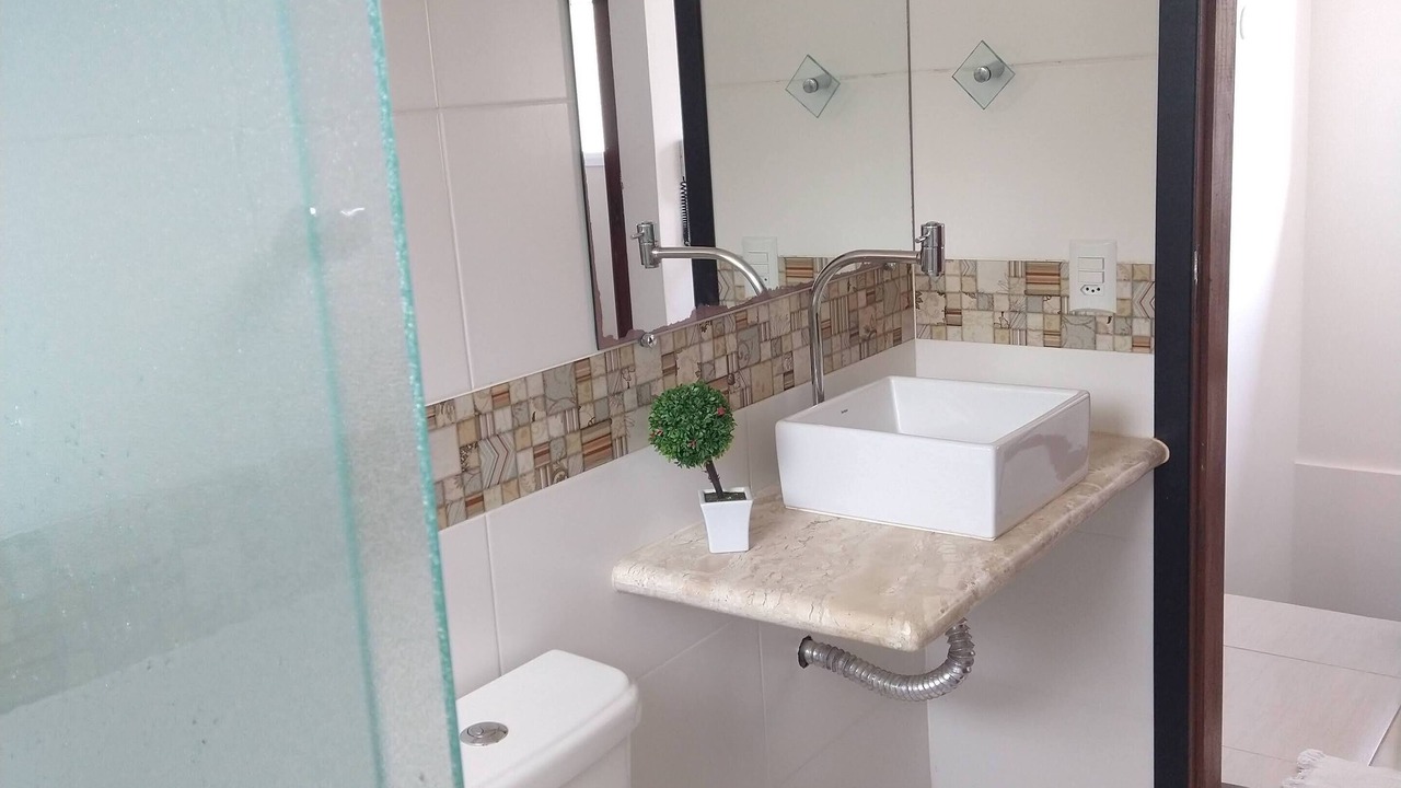 Photo of Bathroom in Pereque-Mirim