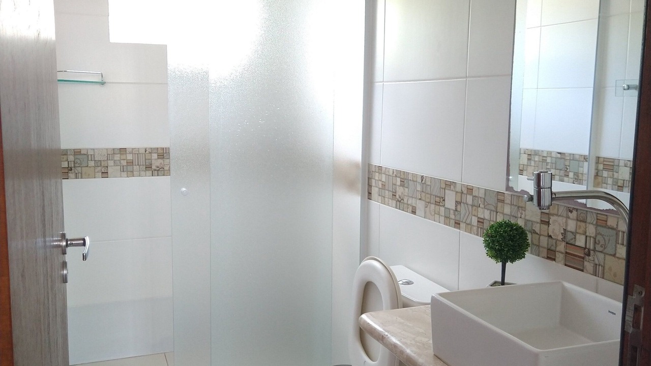 Photo of Bathroom in Pereque-Mirim