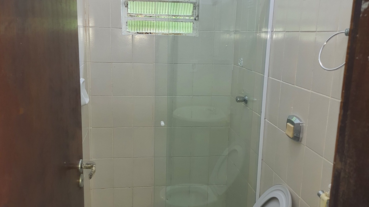 Photo of Bathroom in Praia da Enseada