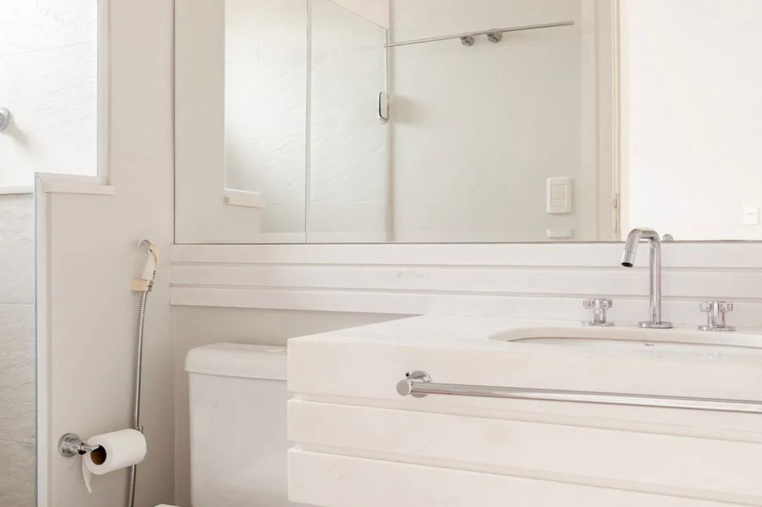 Photo of Bathroom in Guaruja