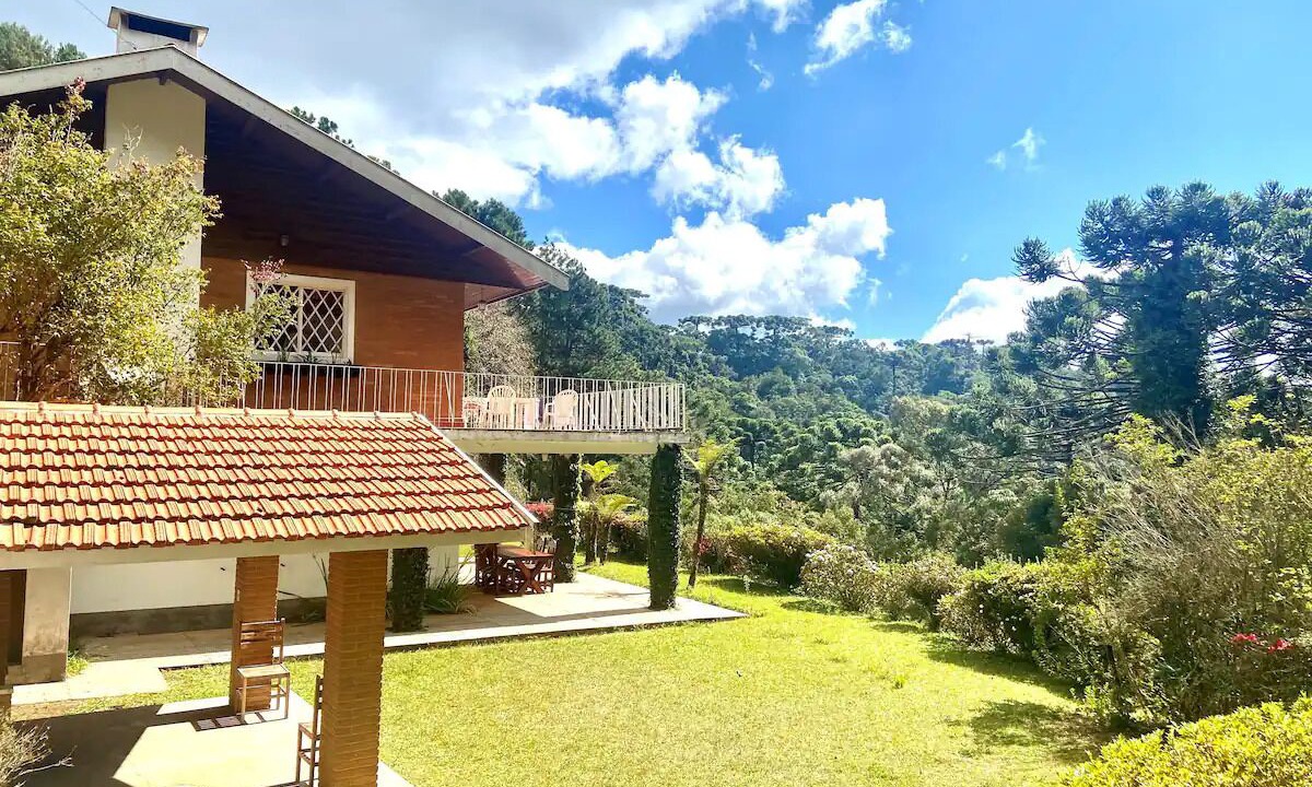 Photo of Patio Balcony in Campos do Jordao