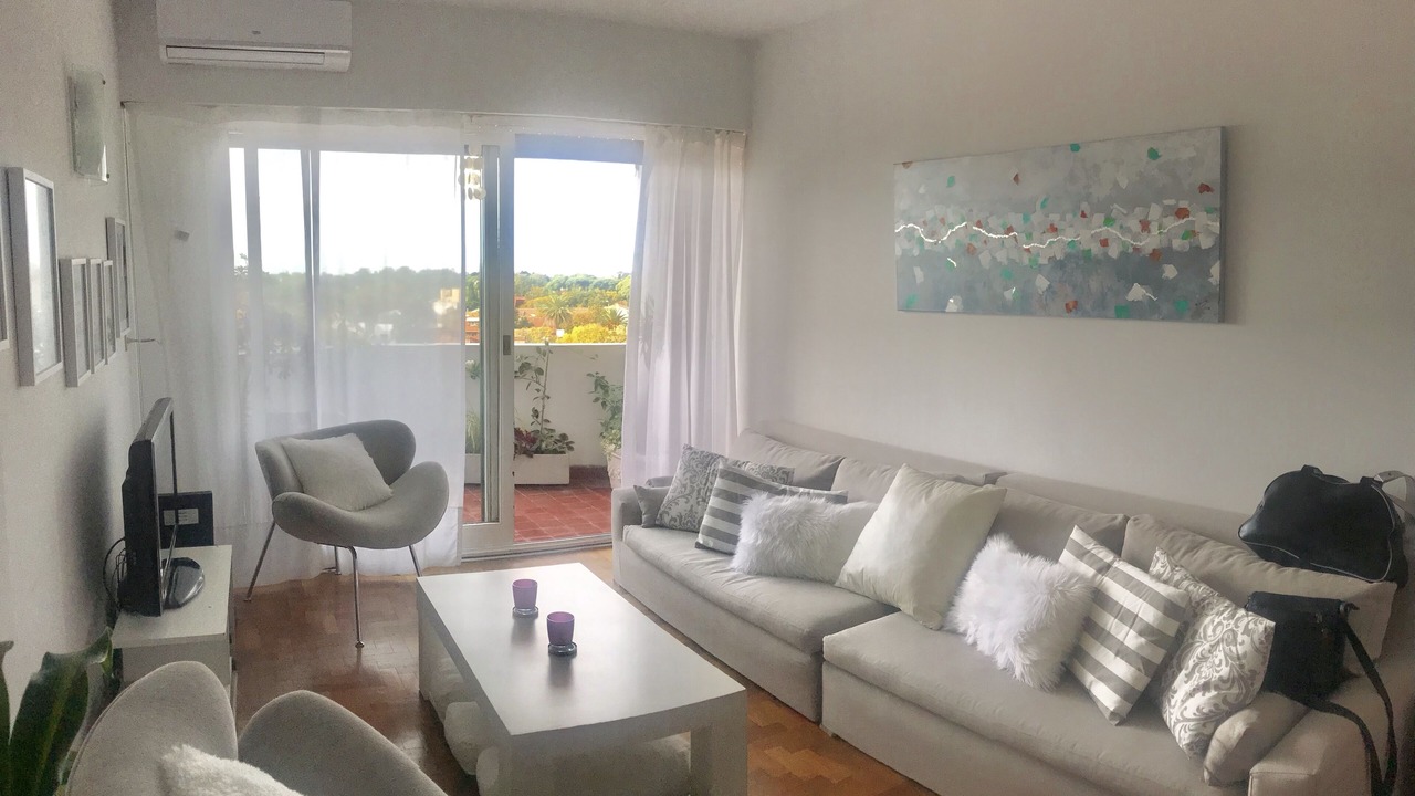 Photo of Livingroom in Martinez