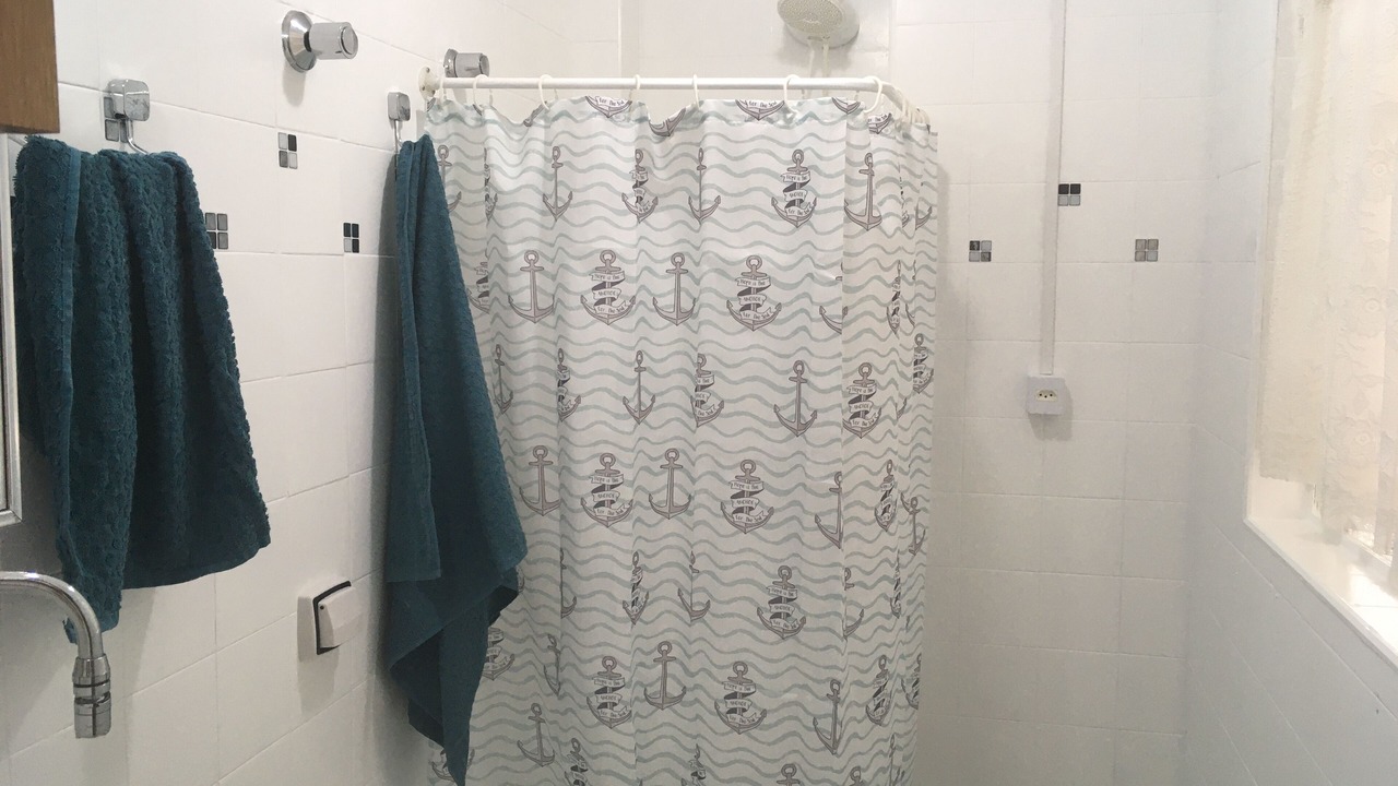 Photo of Bathroom in Embare