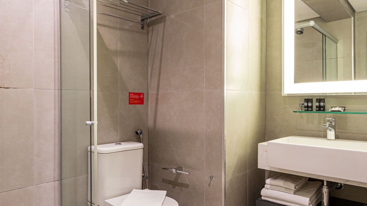 Photo of Bathroom in Alphaville Industrial