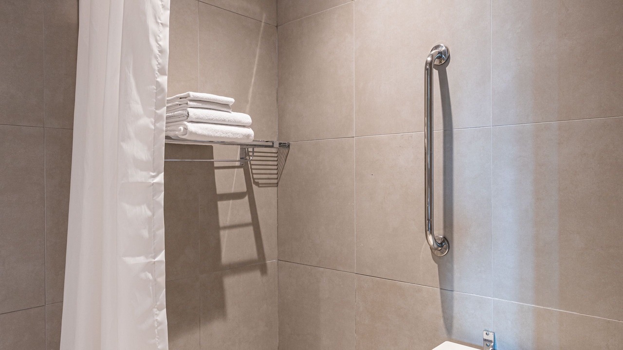 Photo of Bathroom in Alphaville Industrial