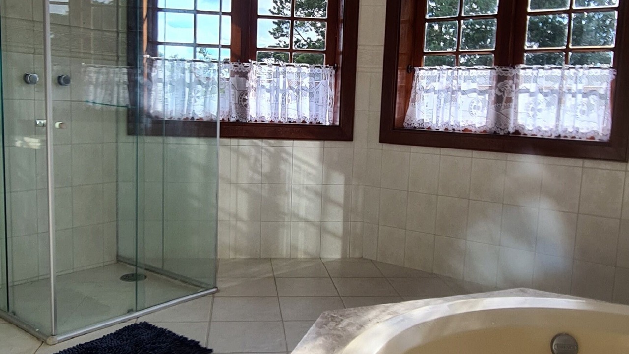 Photo of Bathroom in Vila Everest