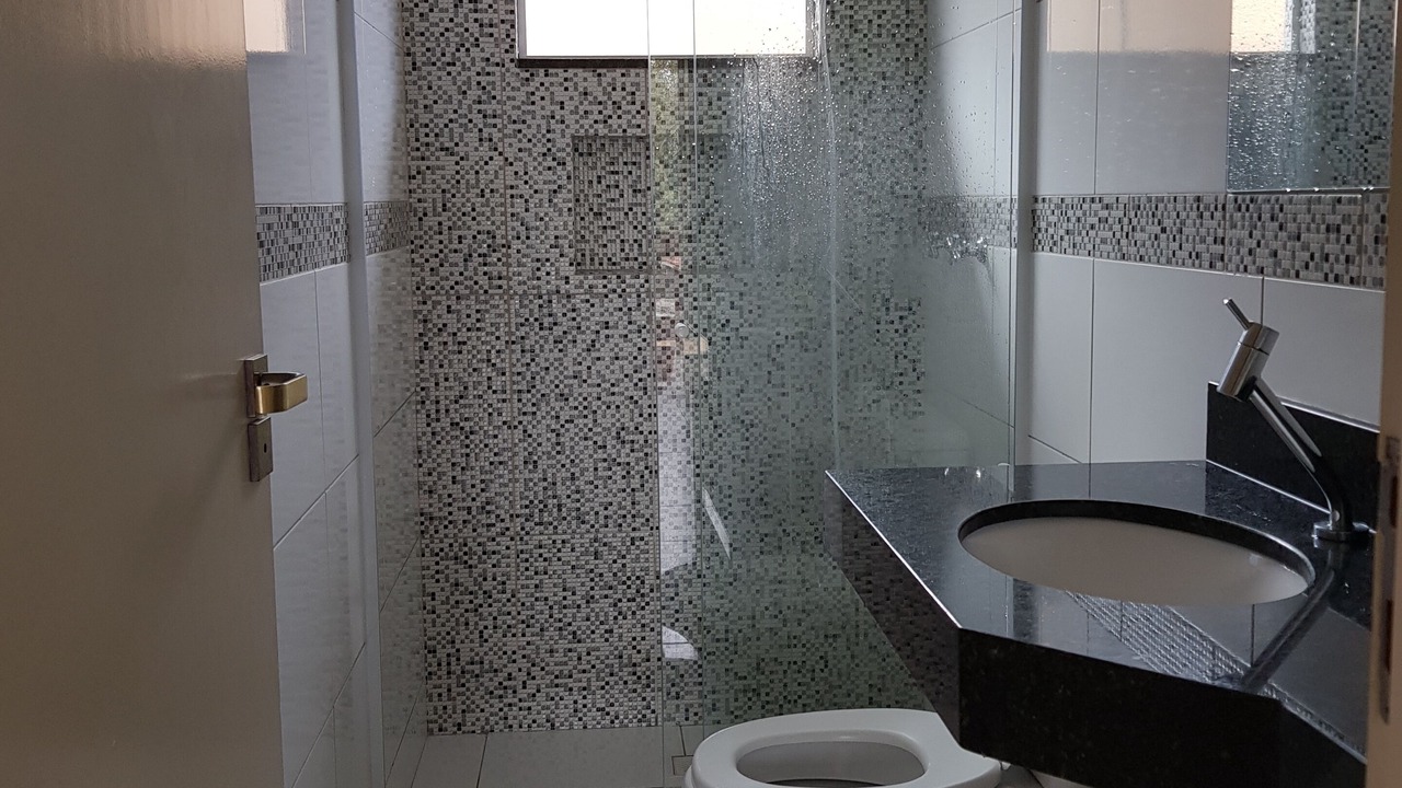Photo of Bathroom in Caraguatatuba