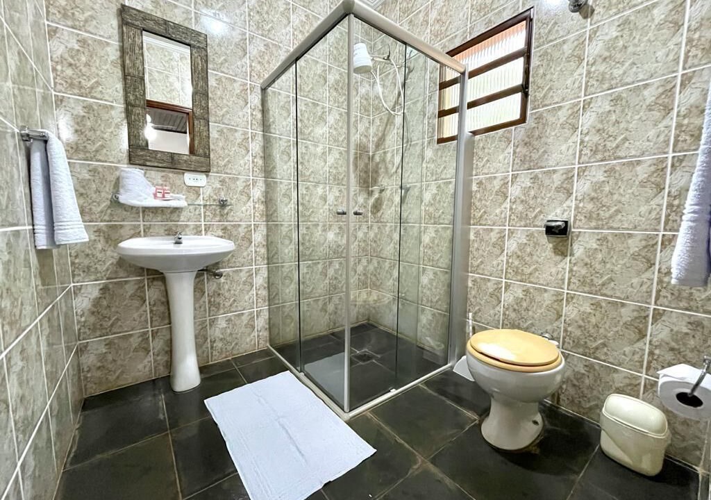 Photo of Bathroom in Avare