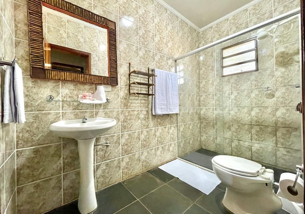 Photo of Bathroom in Avare