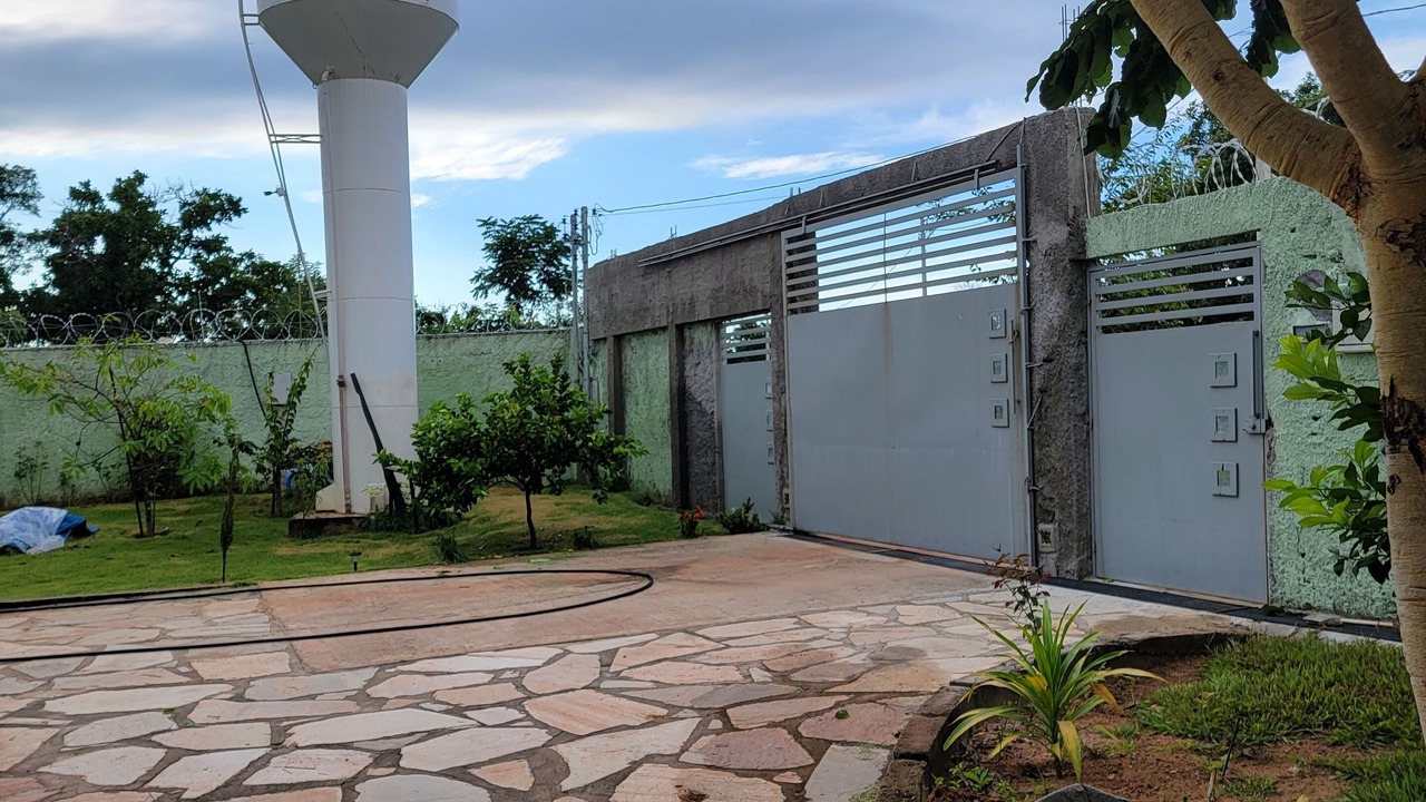 Photo of Outdoor in Aruana