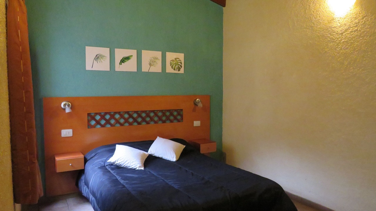 Photo of Bedroom in Dr. Enrique Zarate