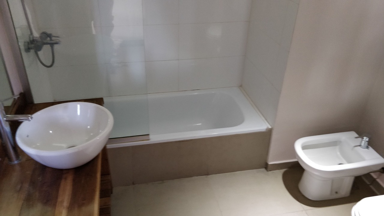 Photo of Bathroom in Olivos