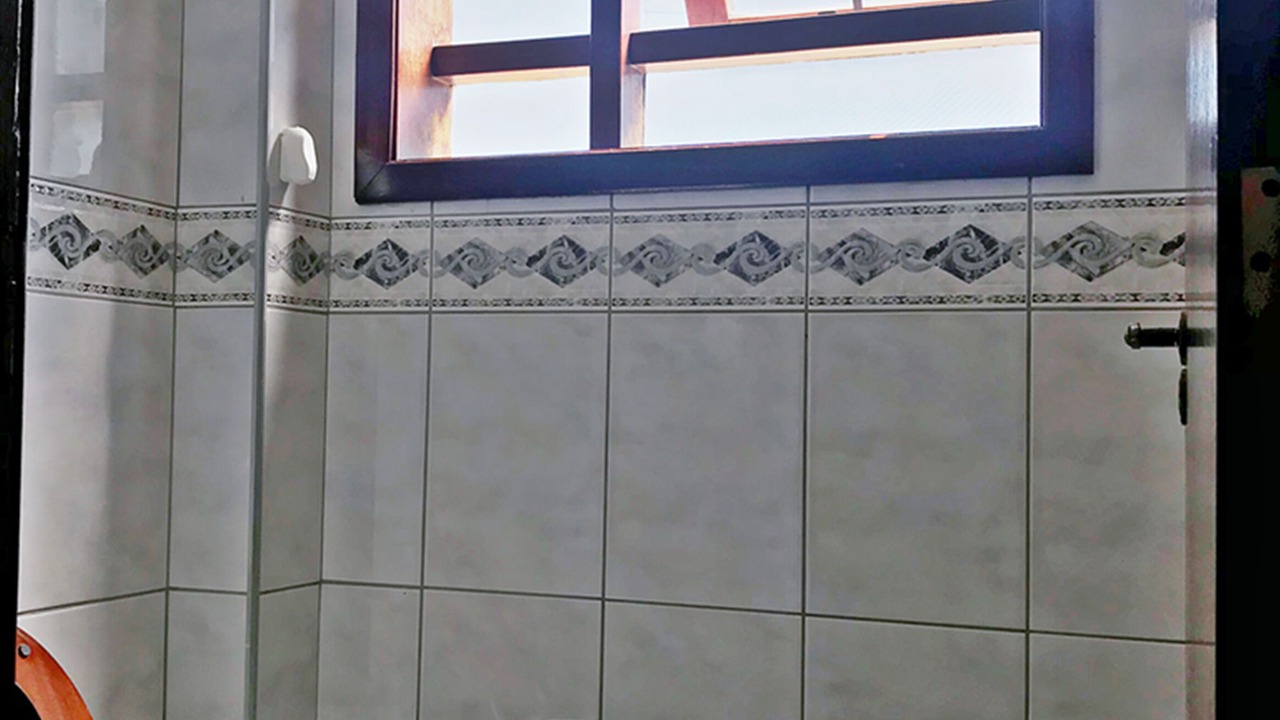 Photo of Bathroom in Guarutuba