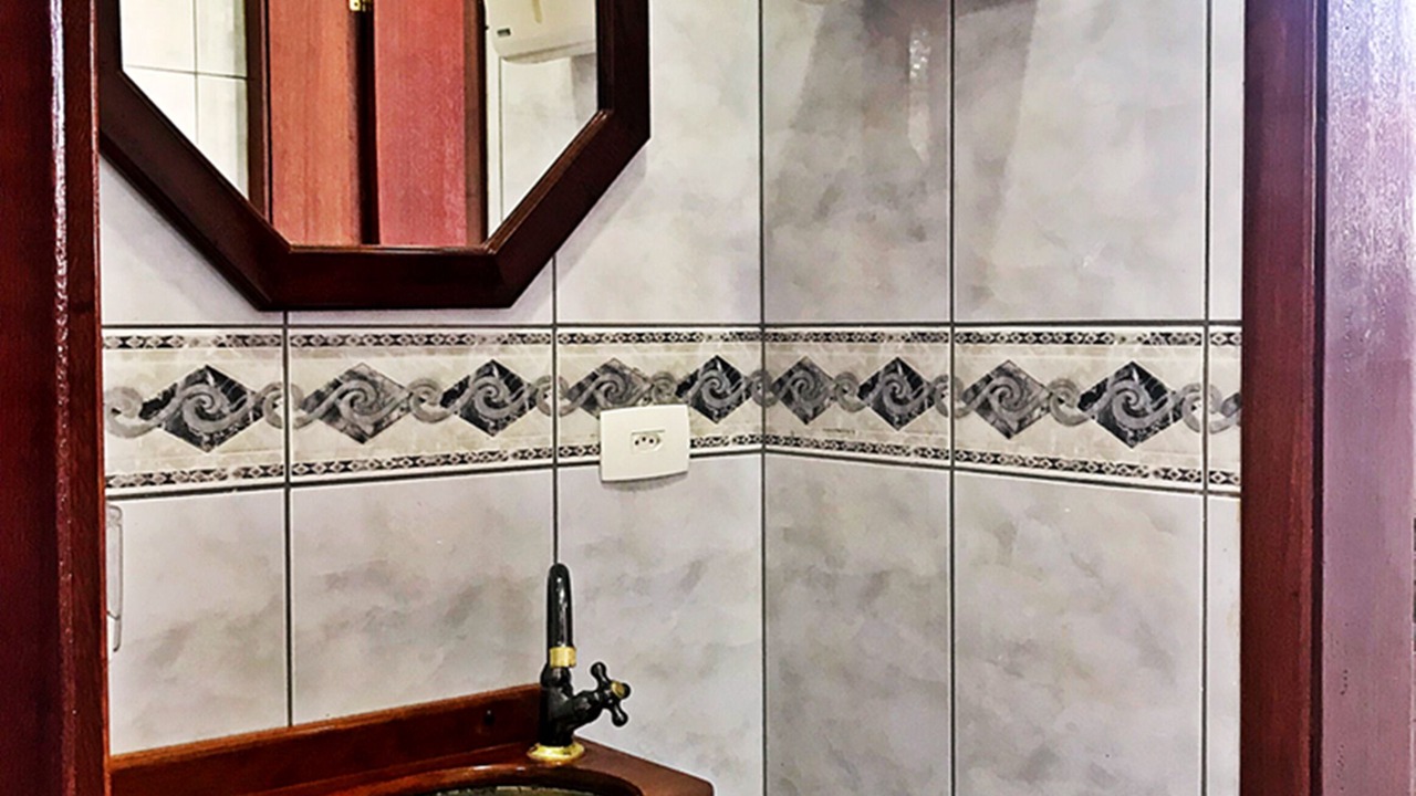 Photo of Bathroom in Guarutuba