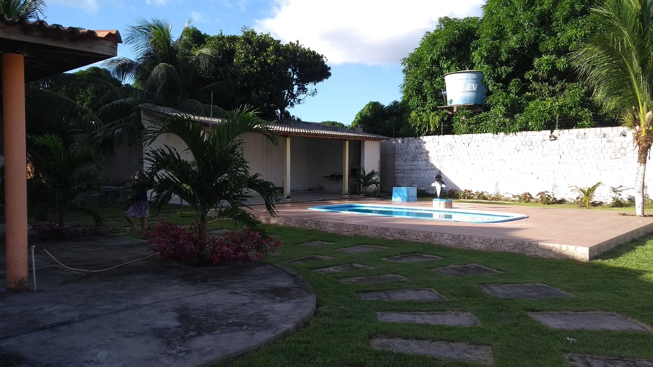 Photo of Outdoor in Raposa