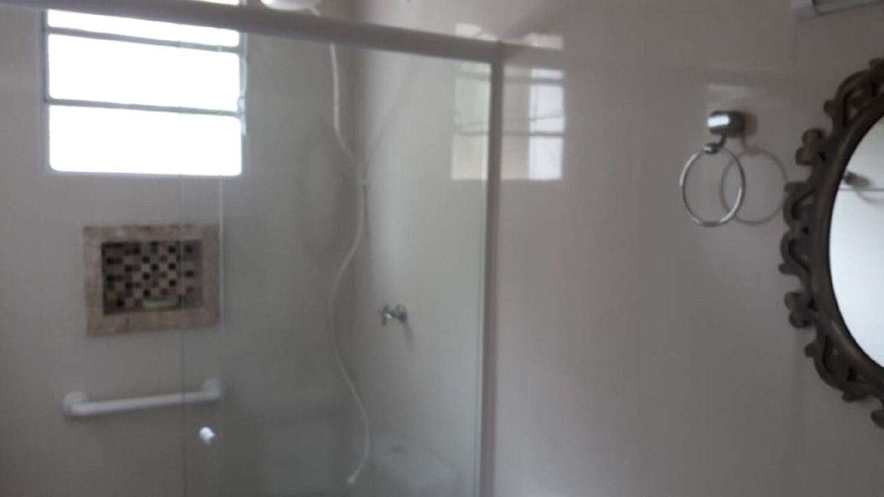 Photo of Bathroom in Guarutuba
