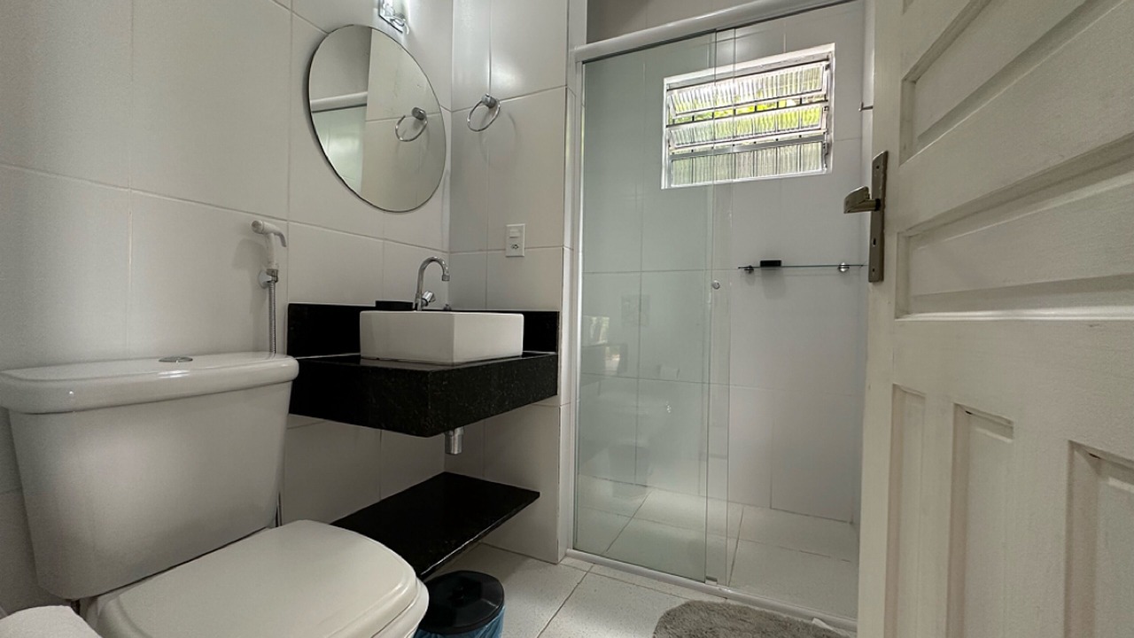 Photo of Bathroom in Praia da Enseada