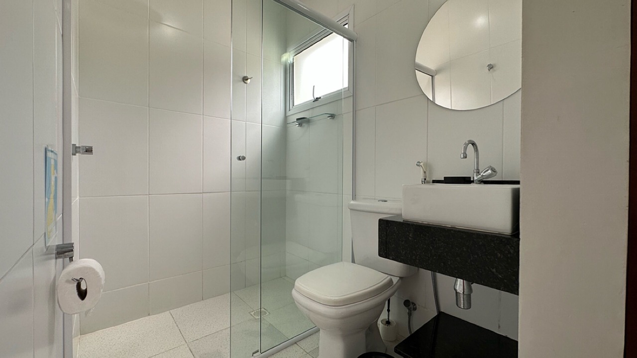 Photo of Bathroom in Praia da Enseada