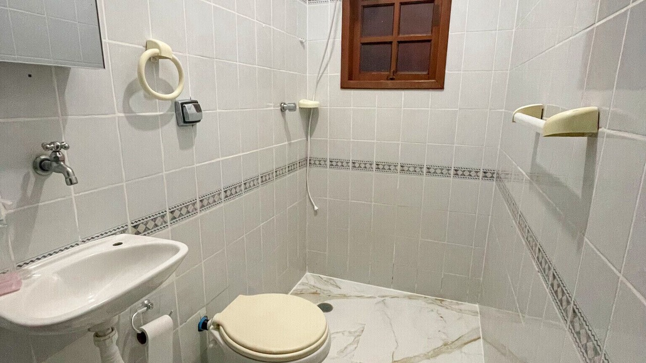 Photo of Bathroom in Indaia