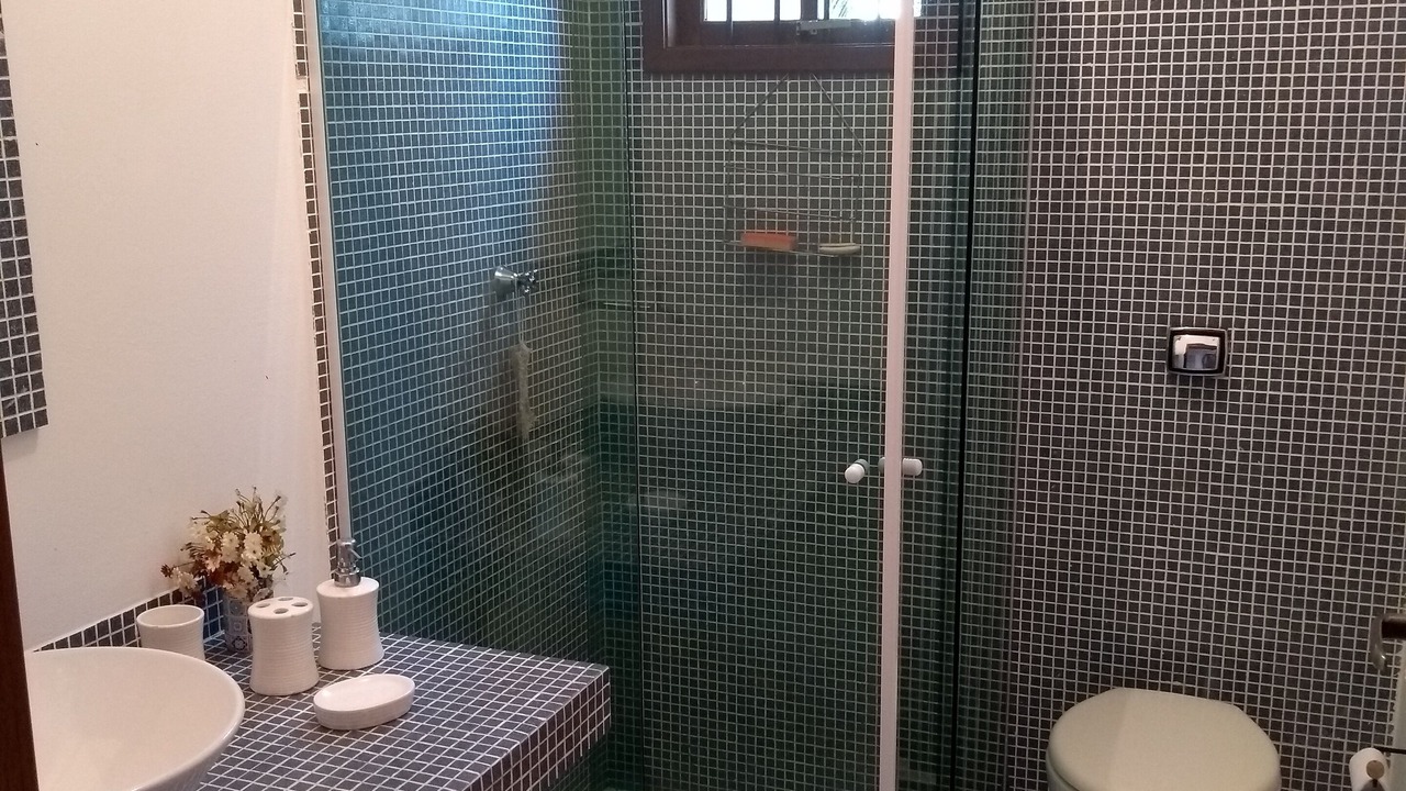 Photo of Bathroom in Igarata