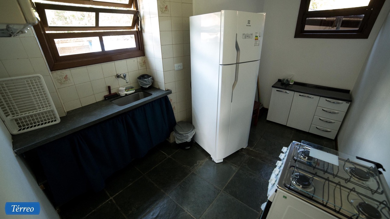 Photo of Kitchen in Praia da Enseada